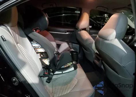 2020 Toyota Camry Se z USA, uszkodzony, nr VIN 352001